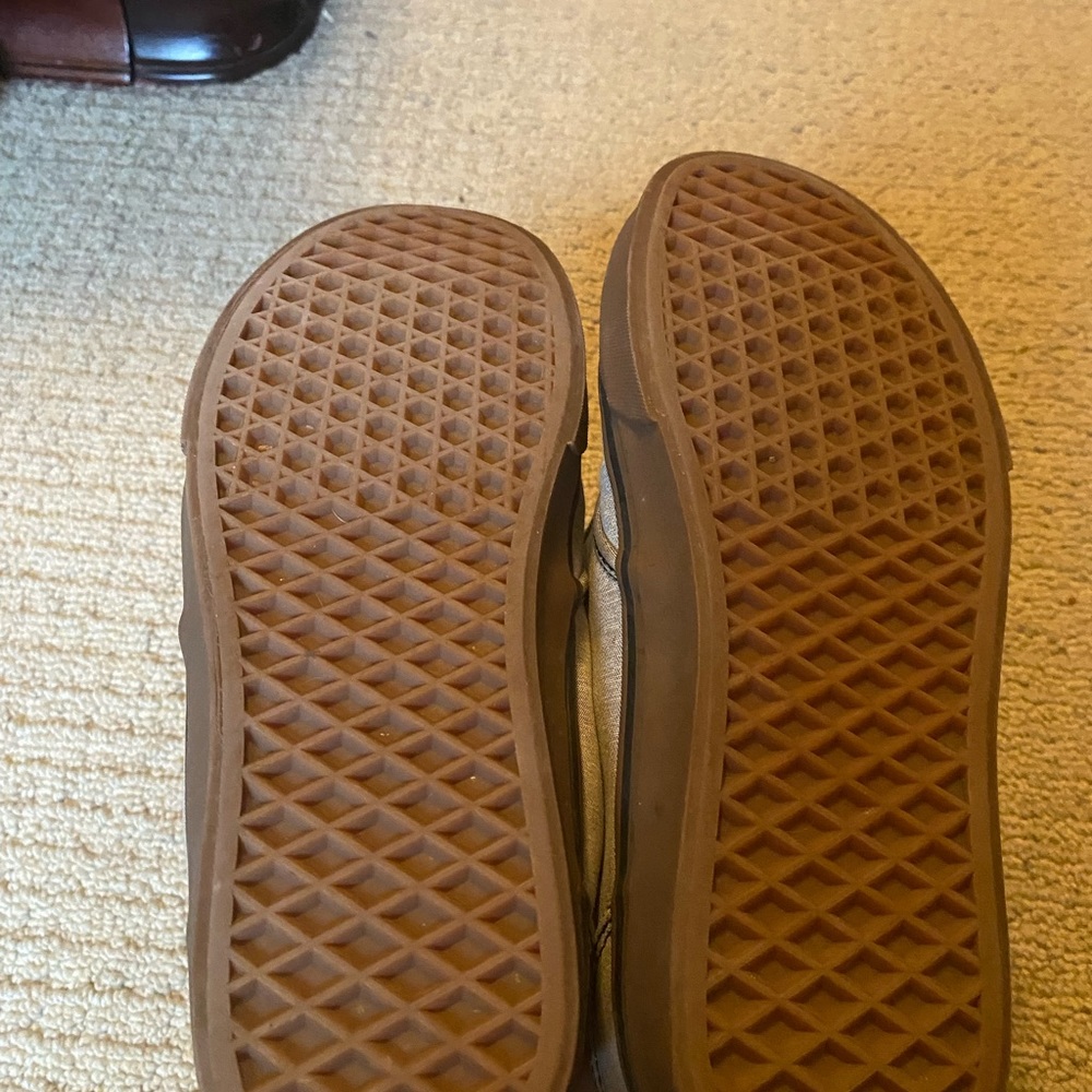 Vans - Picture 5 of 6